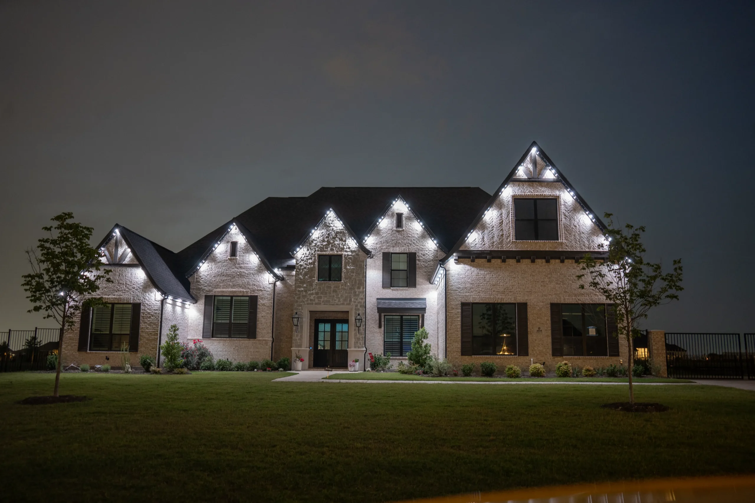 Accent lighting enhancing home curb appeal